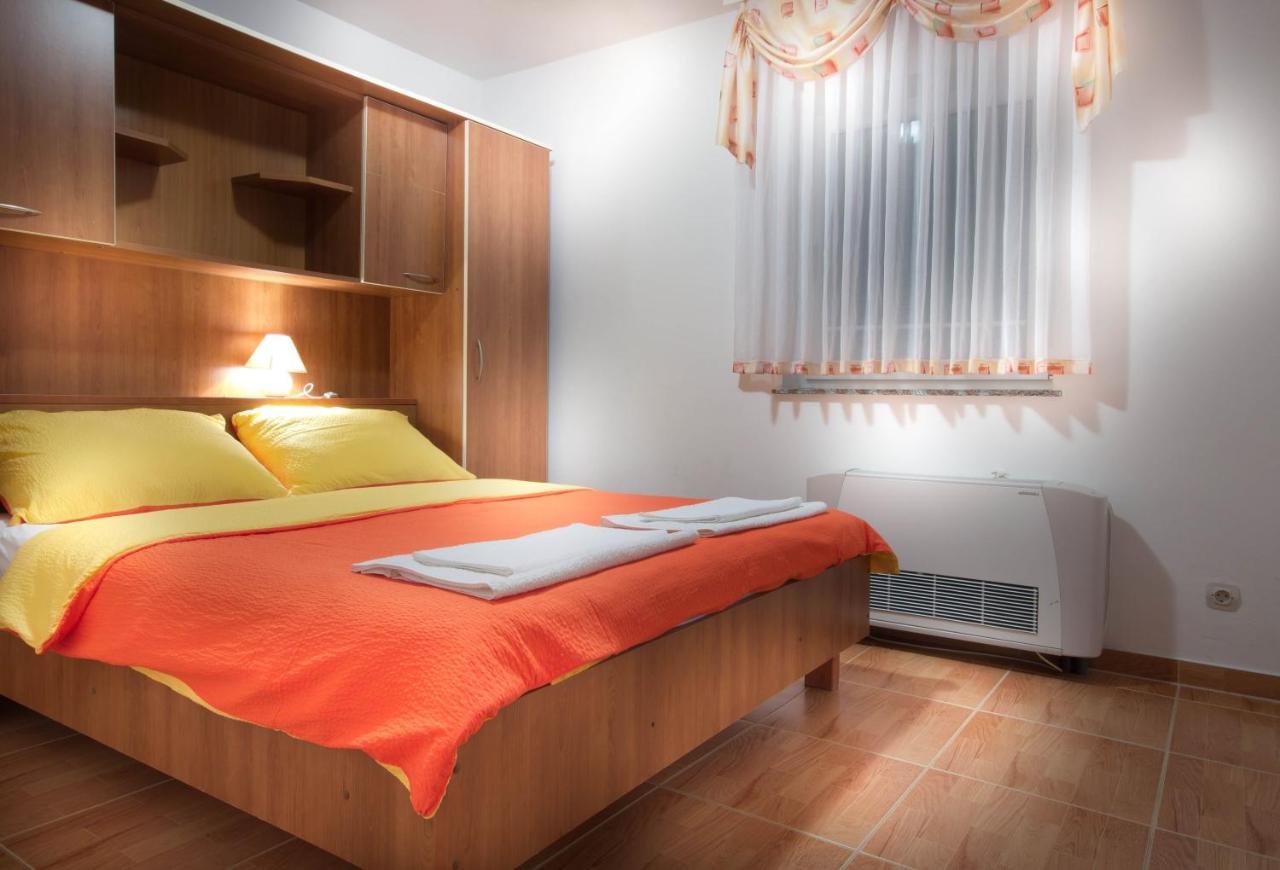 Apartmani Vila Caska Exteriér fotografie